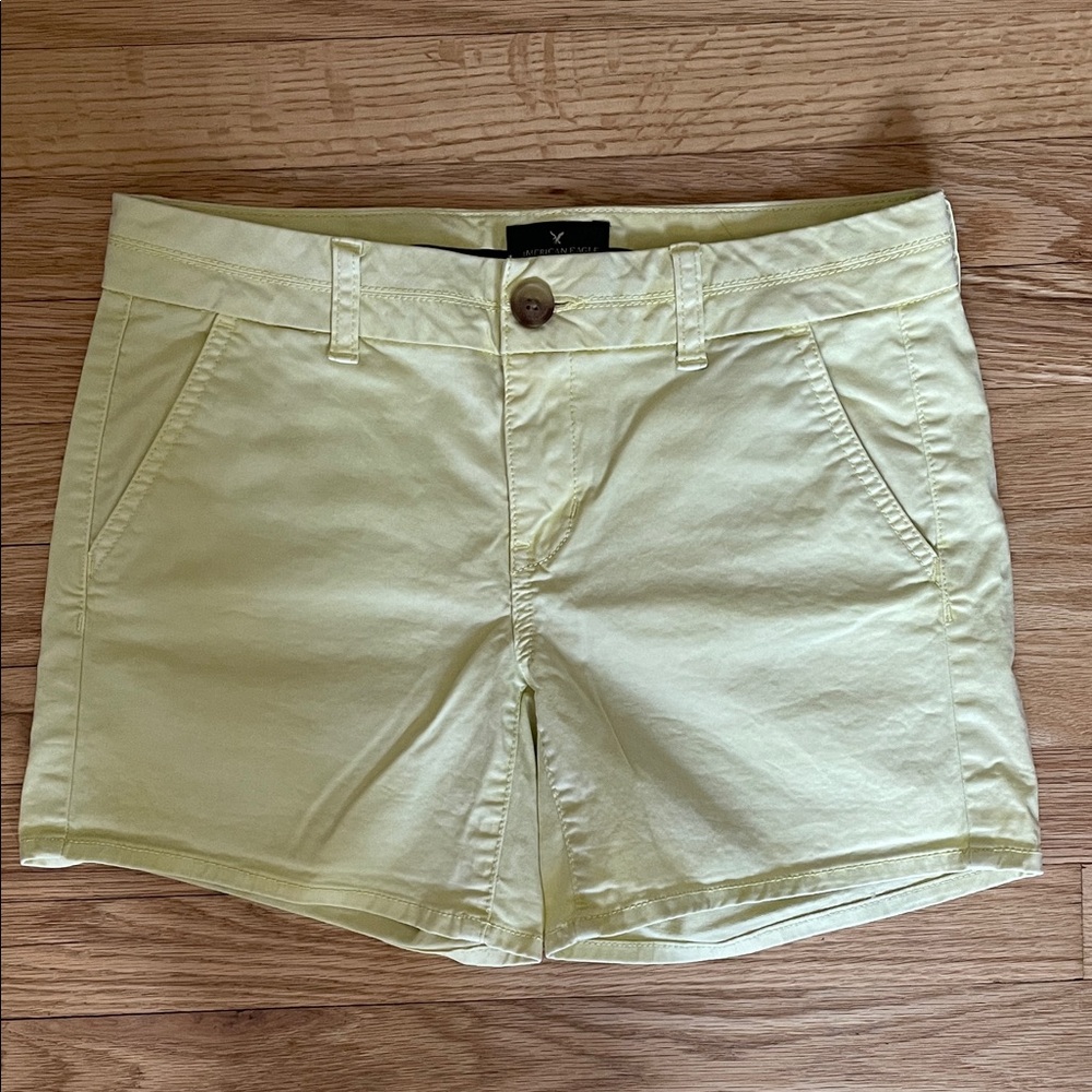 American Eagle Outfitters Soft Yellow Women's Khaki Shorts